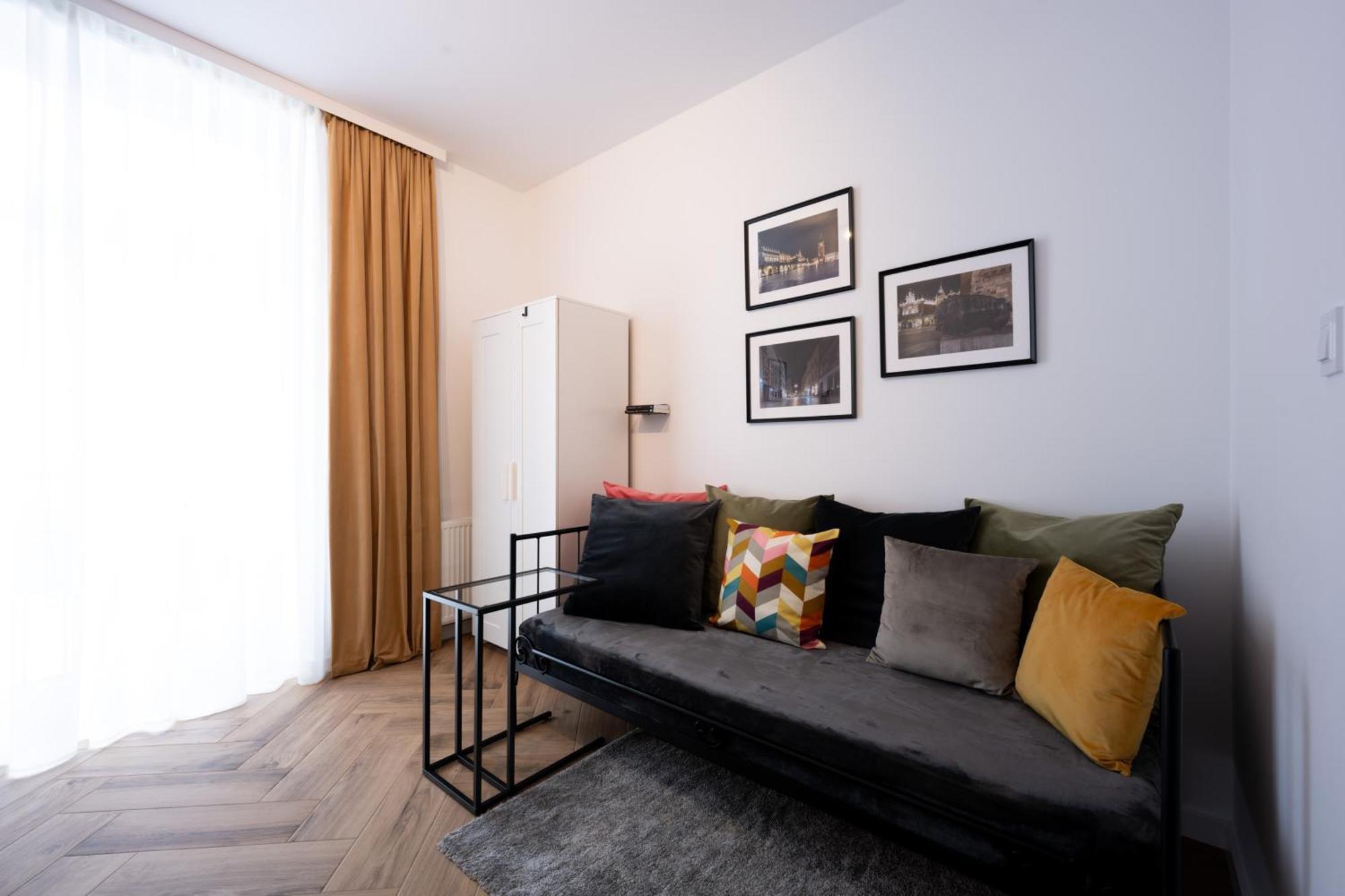 Native Apartments Pulaskiego 6 Krakow Bagian luar foto